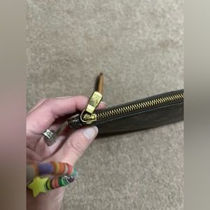 LV Neverfull wristlet